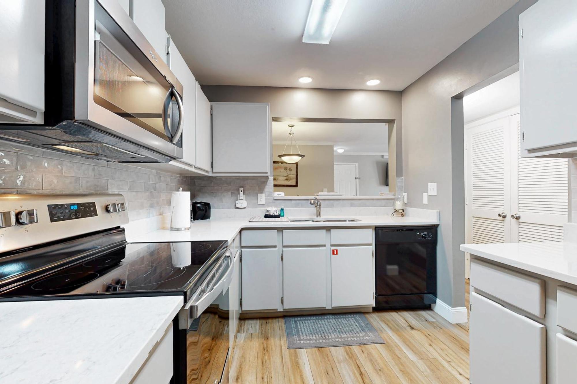 Apartment Colony Club C1